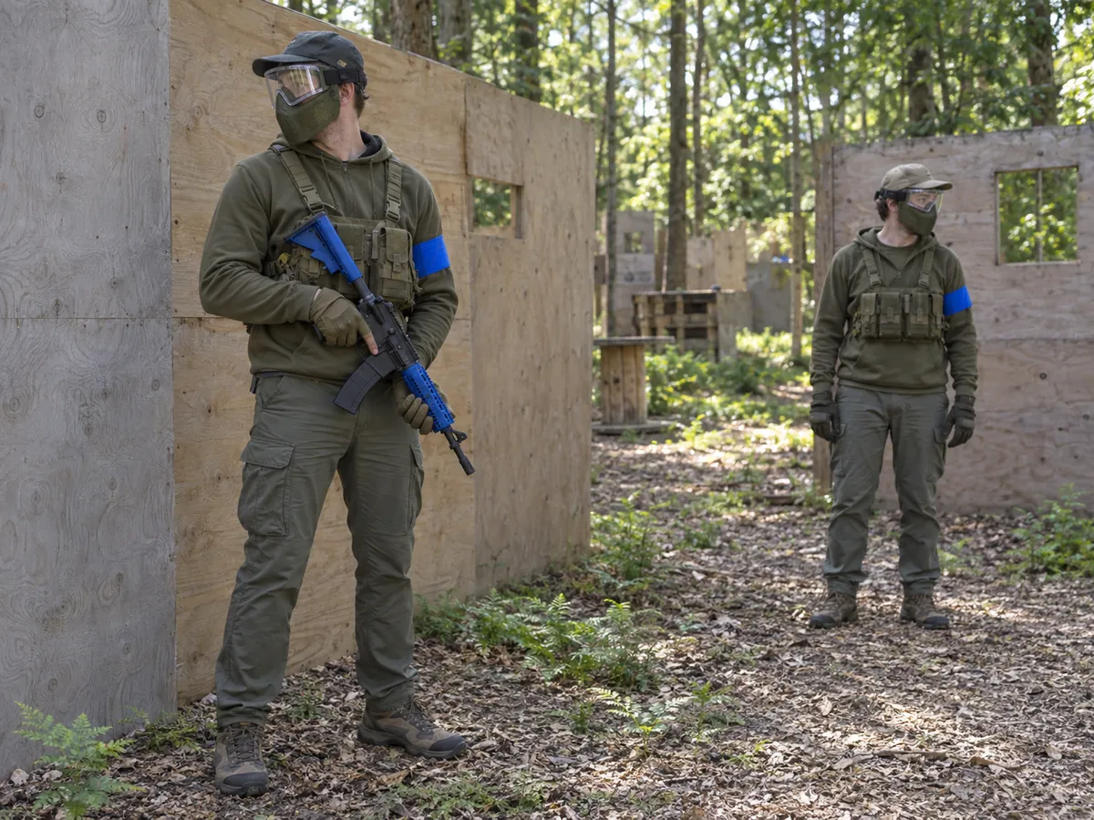 Yapay zekâ ile oluşturulan görsel: Airsoft skirmish