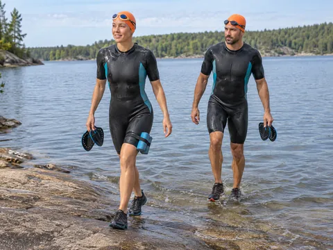 Ilustración generada por IA: Swimrun