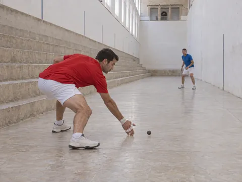 Ilustración generada por IA: Pilota valenciana